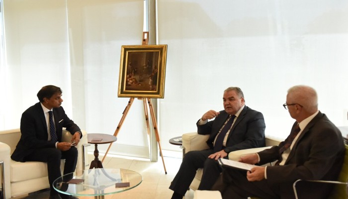 Speaker Anġlu Farrugia meets Ambassador of Sri Lanka to discuss bilateral relations.